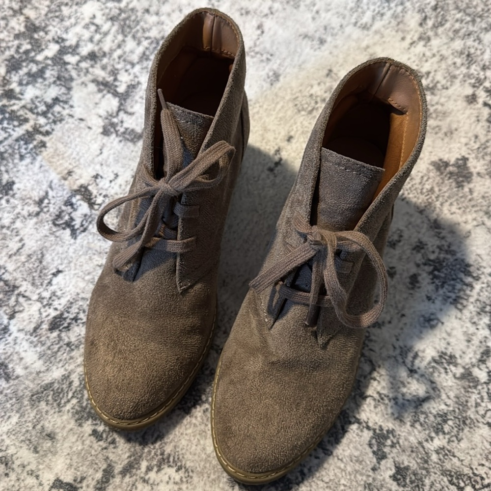 Universal Thread Boots - image 3